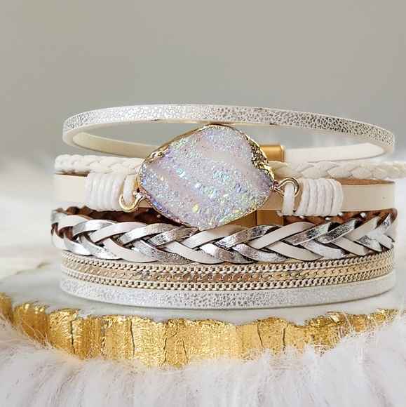 Ryze Jewelry - New Ryze Women's Vegan Leather Wrap with Iridescent Druzy Bracelet